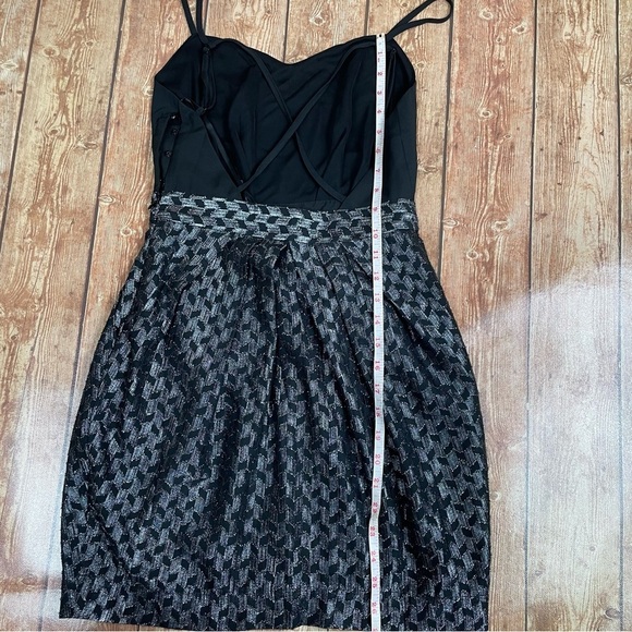 BCBGeneration woman Cross Strap Cocktail Dress size 0 black metallic silver - Picture 11 of 16